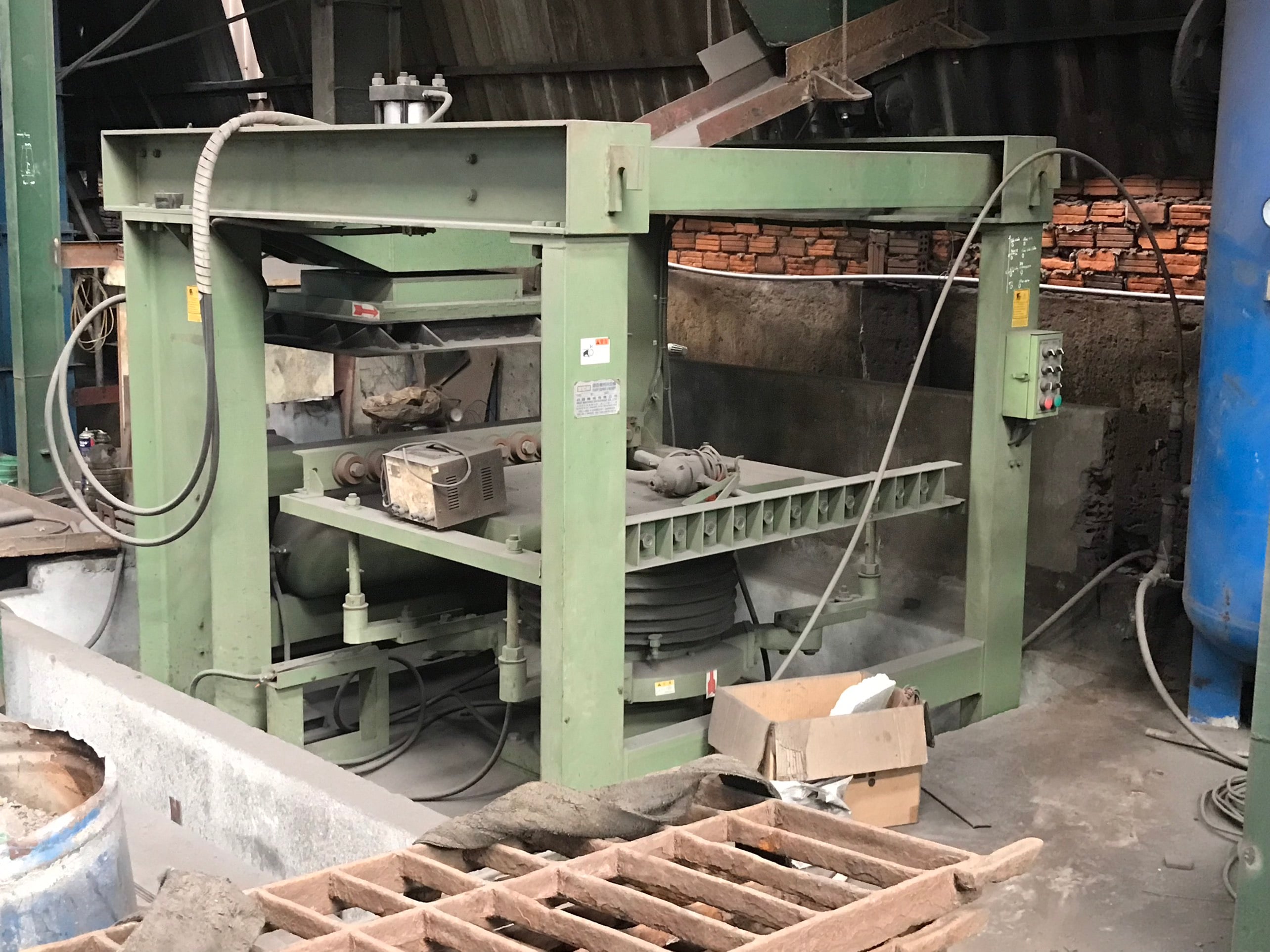 sand molding machine (2).jpg